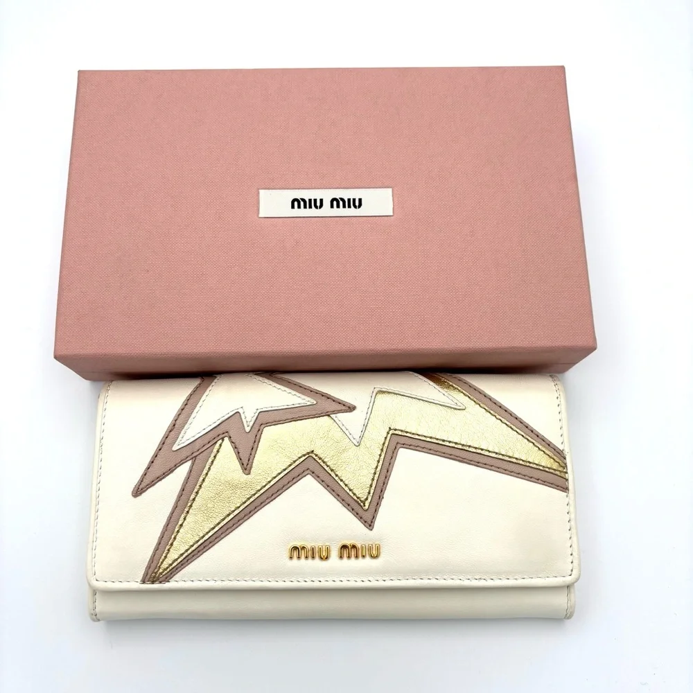Miu‎ Miu Limited Edition Wallet